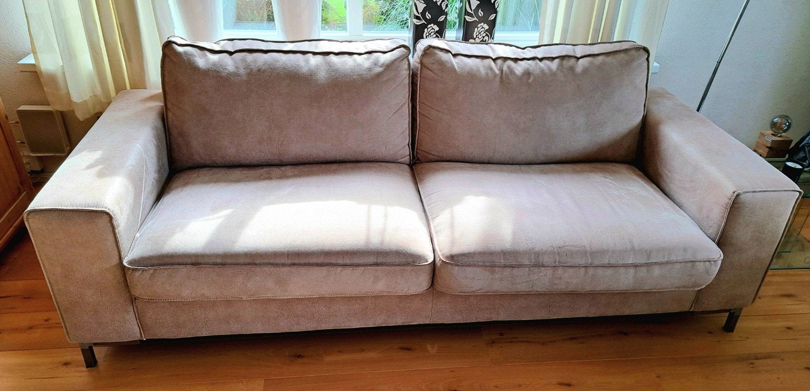 Driezits bank taupekleur, Huis en Inrichting, Driepersoons, 75 tot 100 cm, Ophalen of Verzenden, Zo goed als nieuw