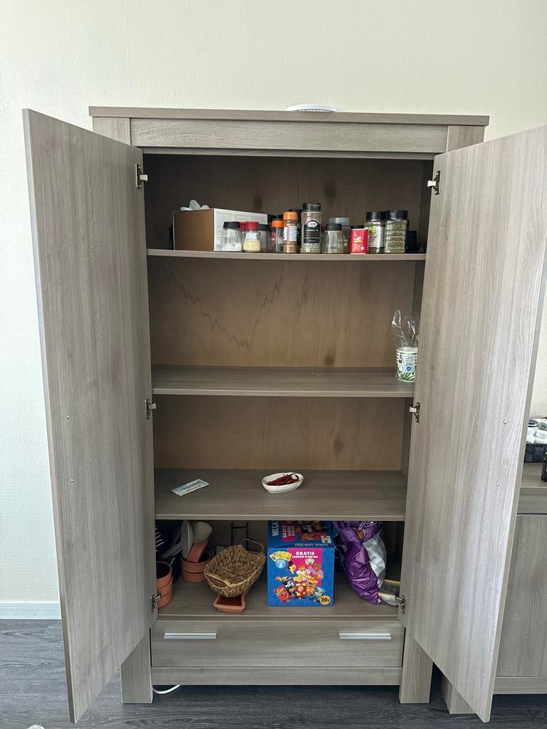 Multifunctionele Kast: Woonkamer, Keuken of Opbergkast, Ophalen, Zo goed als nieuw