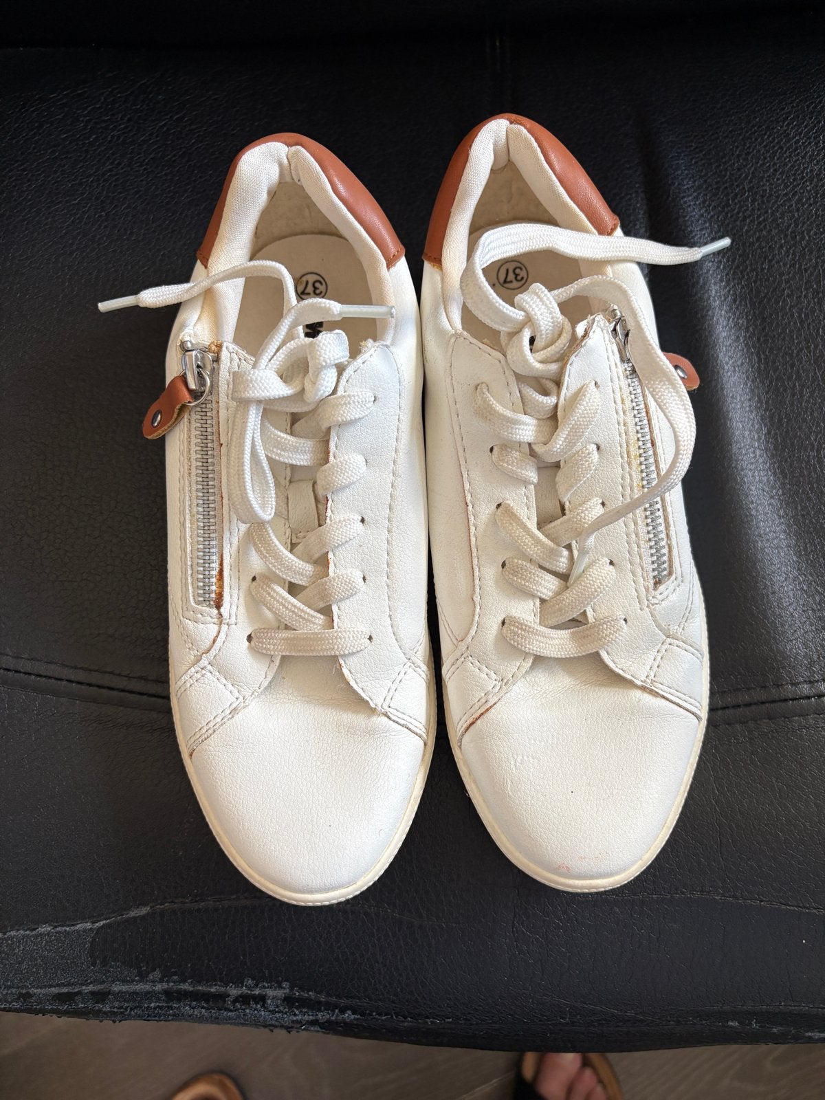Walkx sneakers mt 37 - Zo goed als nieuw, Kleding | Dames, Ophalen of Verzenden, Zo goed als nieuw, Wit, Sneakers of Gympen
