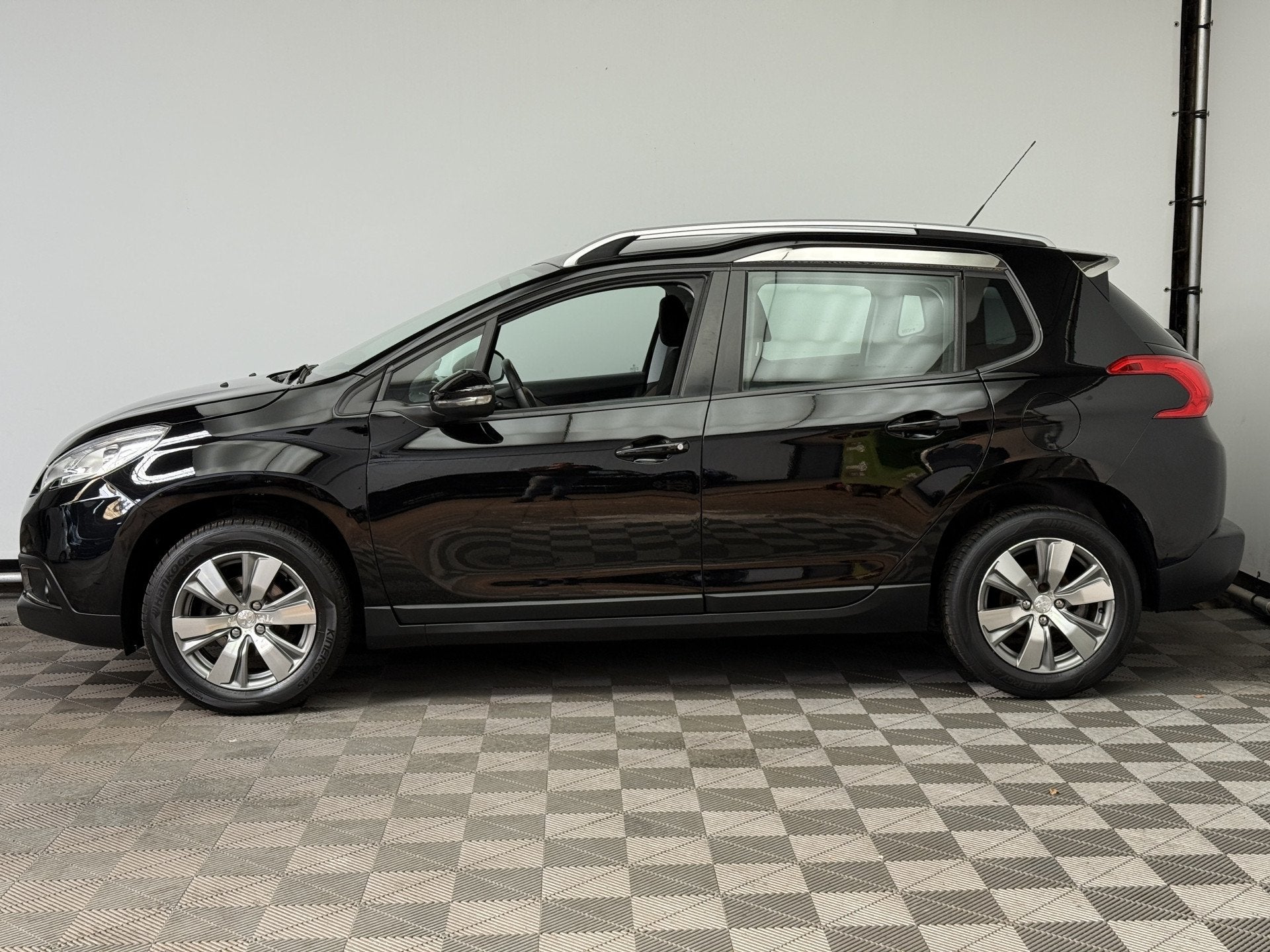 Peugeot 2008 1.2 VTi Active Navi Airco 1e Eigenaar, Voorwielaandrijving, Euro 5, Stof, 1199 cc