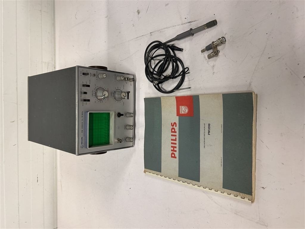 A7401. Philips PM3200 osciloscoop met toebehoren, Ophalen of Verzenden, Gebruikt, Multimeter
