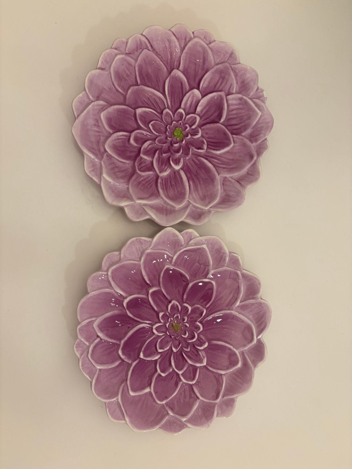 Paarse bloemen borden, Huis en Inrichting, Ophalen, Zo goed als nieuw, Overige stijlen, Bord(en)