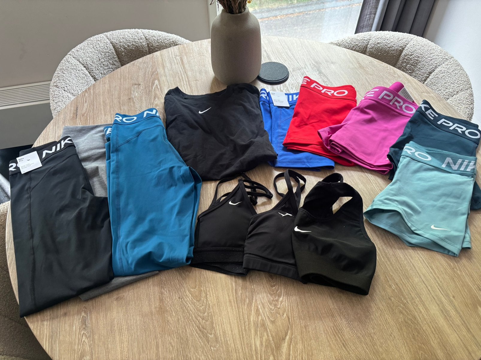 Sportkleding pakket nike, Ophalen of Verzenden, Zo goed als nieuw, Maat 36 (S)