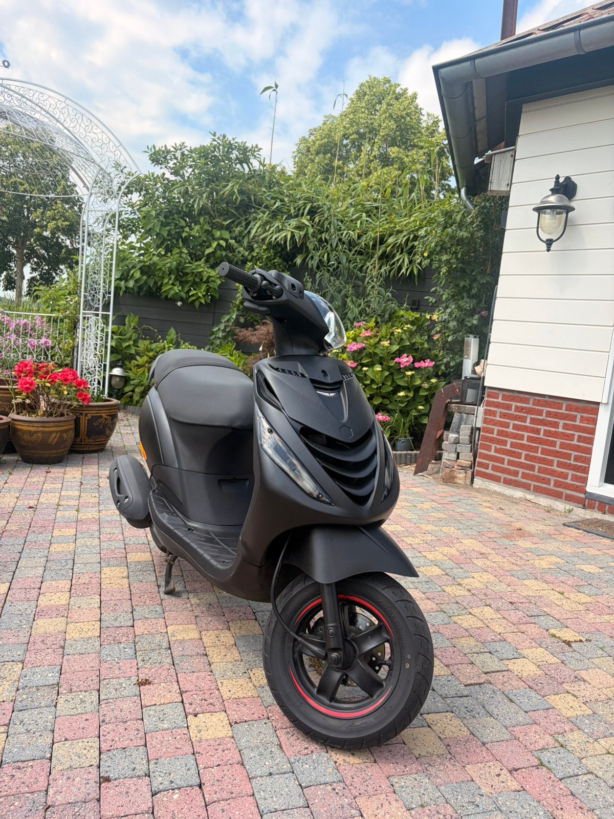 Piaggio zip 2020/6k km, Fietsen en Brommers, Scooters | Piaggio, Ophalen, Zo goed als nieuw, Benzine, Zip