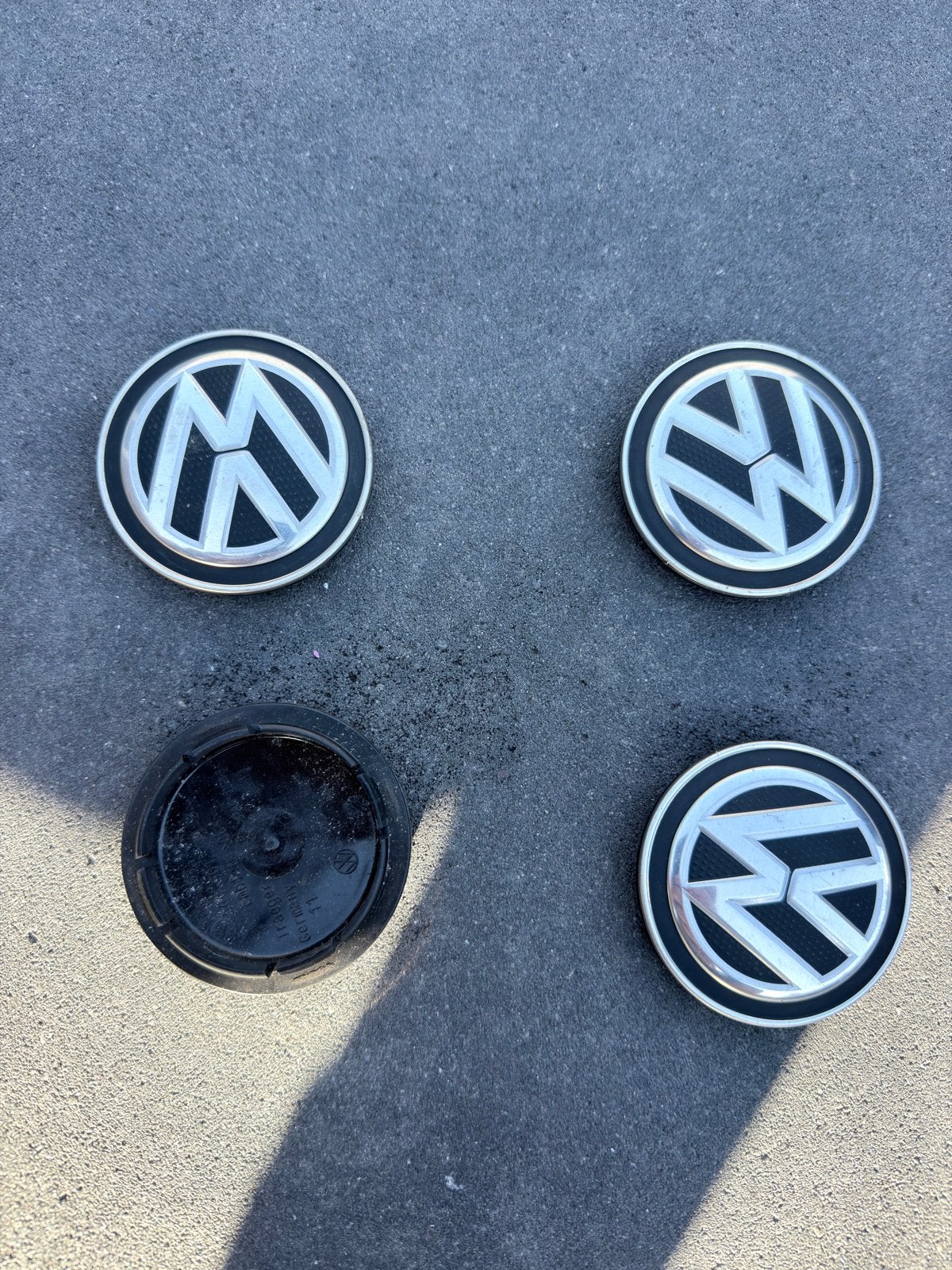 Volkswagen wieldopjes / naafdoppen (4 stuks), Auto diversen, Ophalen of Verzenden, Gebruikt