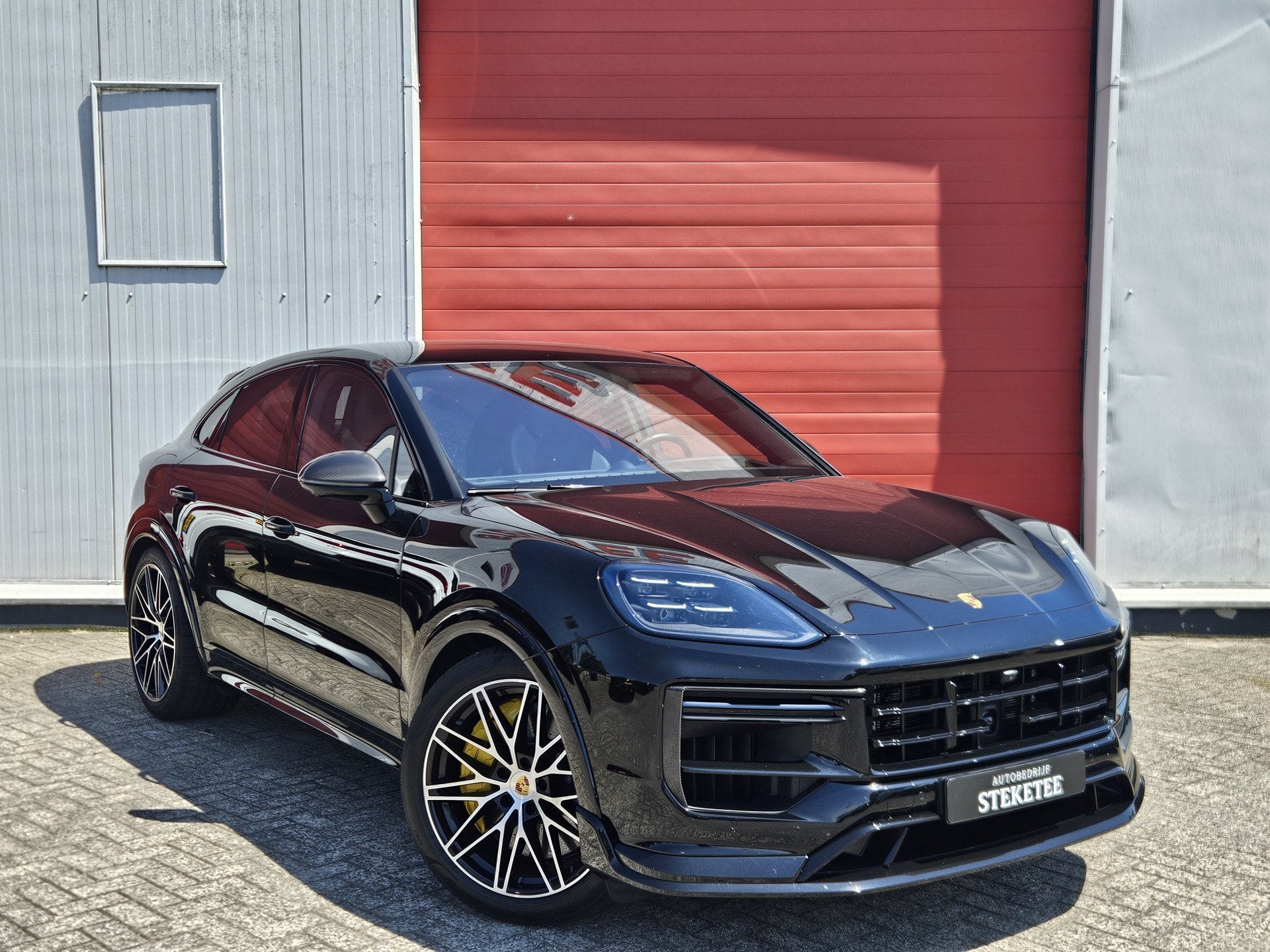 Porsche Cayenne Coupé 4.0 Turbo E-Hybrid | Keramisch | Carb, Auto's, Gebruikt, Adaptive Cruise Control, 4 stoelen, 3000 kg