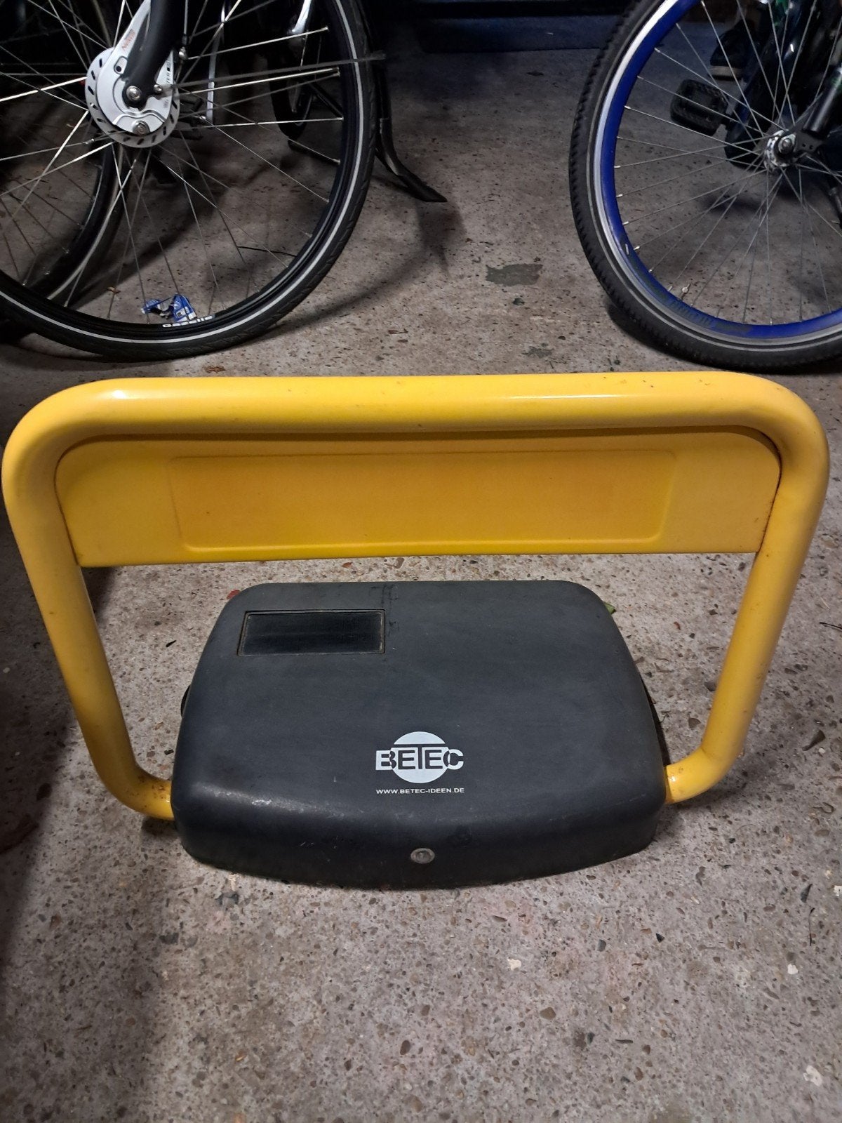 betec parkeerplaatsslot/ parkeerbeugel, Ophalen of Verzenden