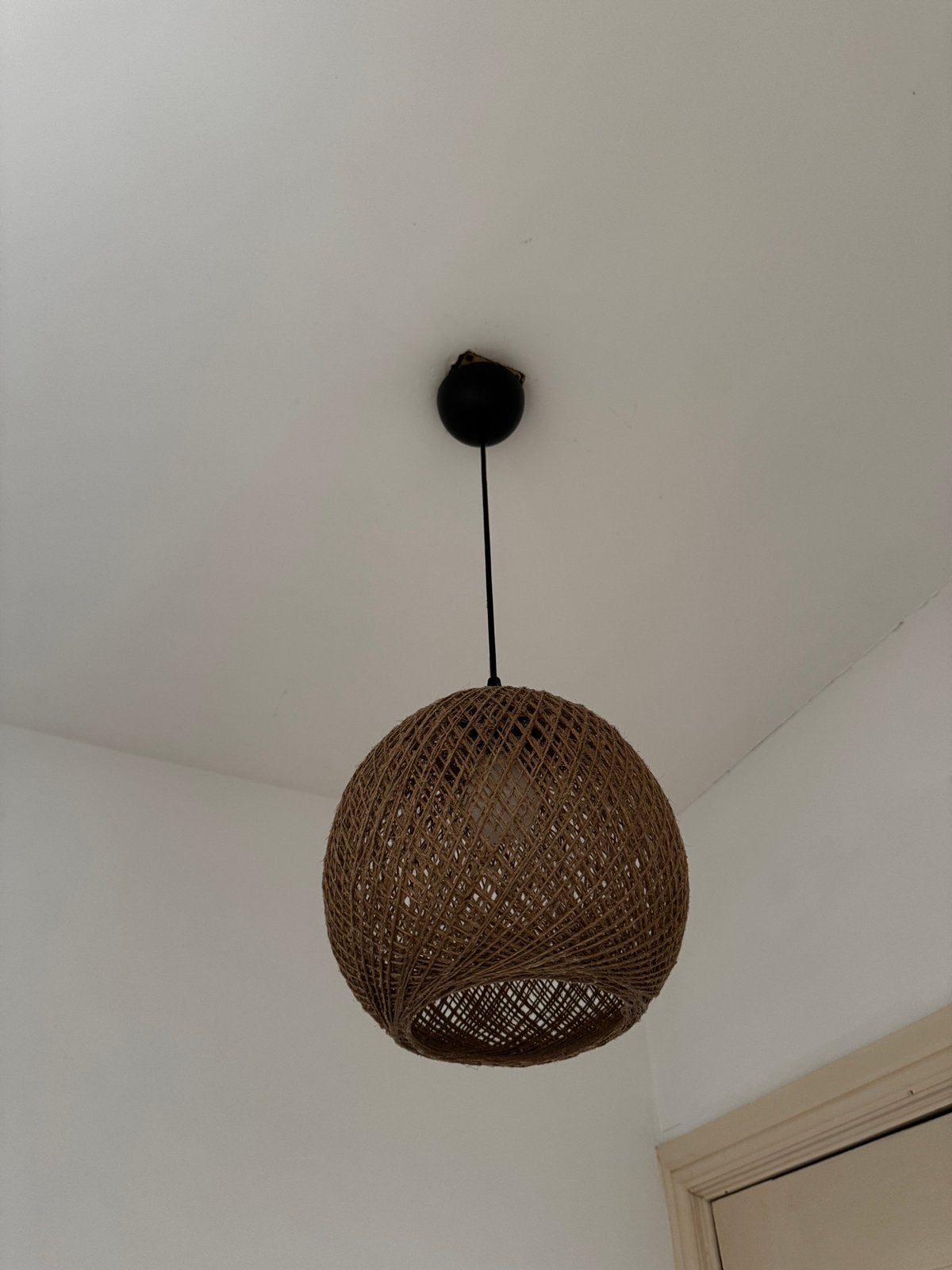 Gevlochten ronde hanglamp, Huis en Inrichting, Lampen | Hanglampen, Ophalen, Zo goed als nieuw