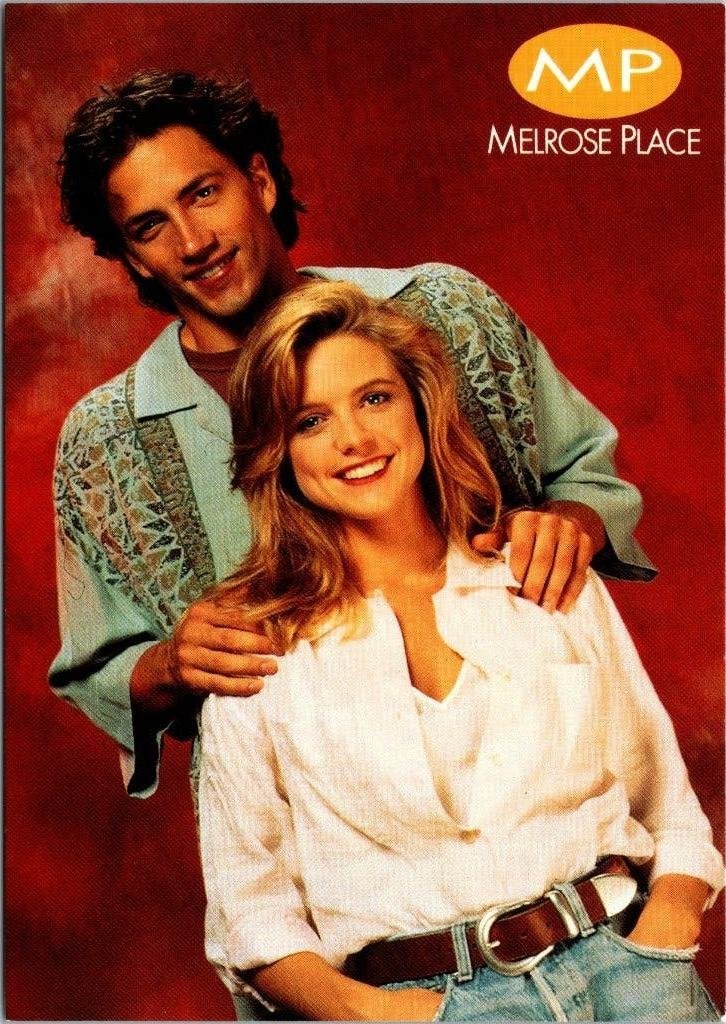 Melrose Place - 5 fotokaarten uit de jaren 90, Verzamelen, Verzenden, Tv, Zo goed als nieuw, Foto of Kaart