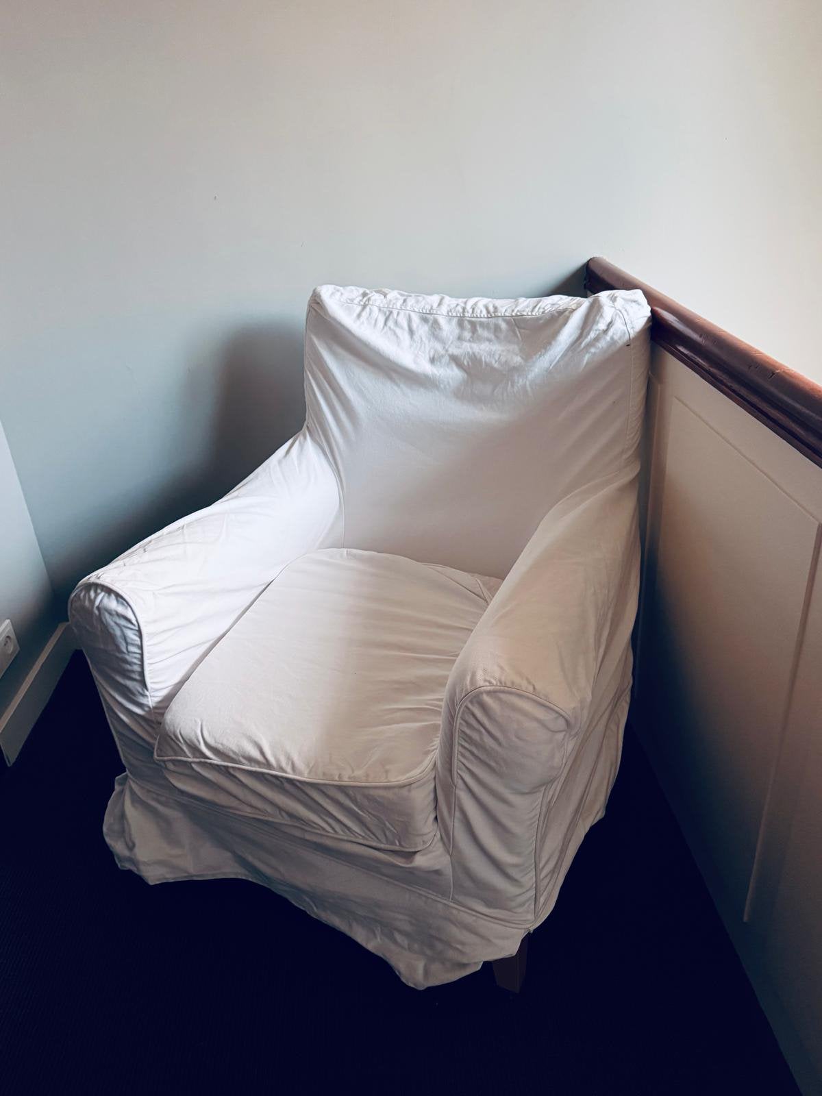 Ikea stoel - gratis afhalen in Breda, Huis en Inrichting, Ophalen, Gebruikt, 75 tot 100 cm, 75 tot 100 cm