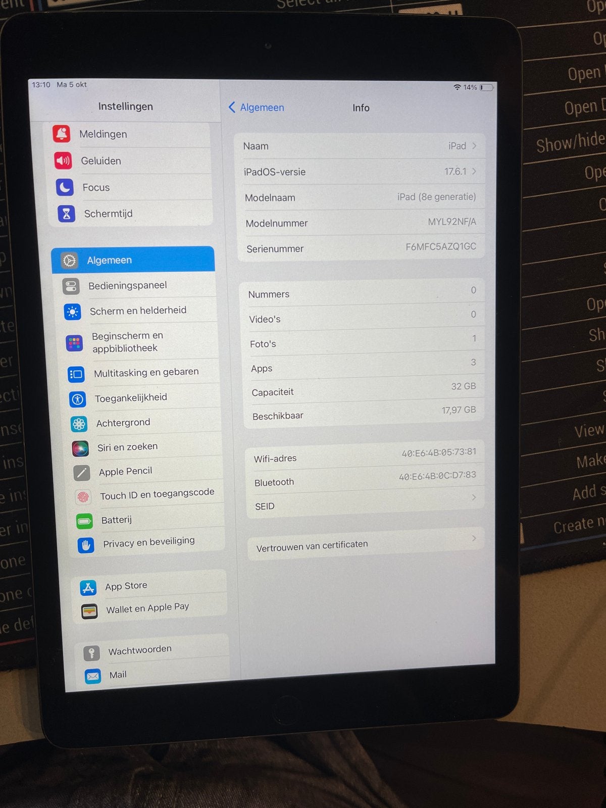 Apple iPad (8e generatie) 32 GB, Computers en Software, 10 inch, 32 GB, Apple iPad, Ophalen of Verzenden