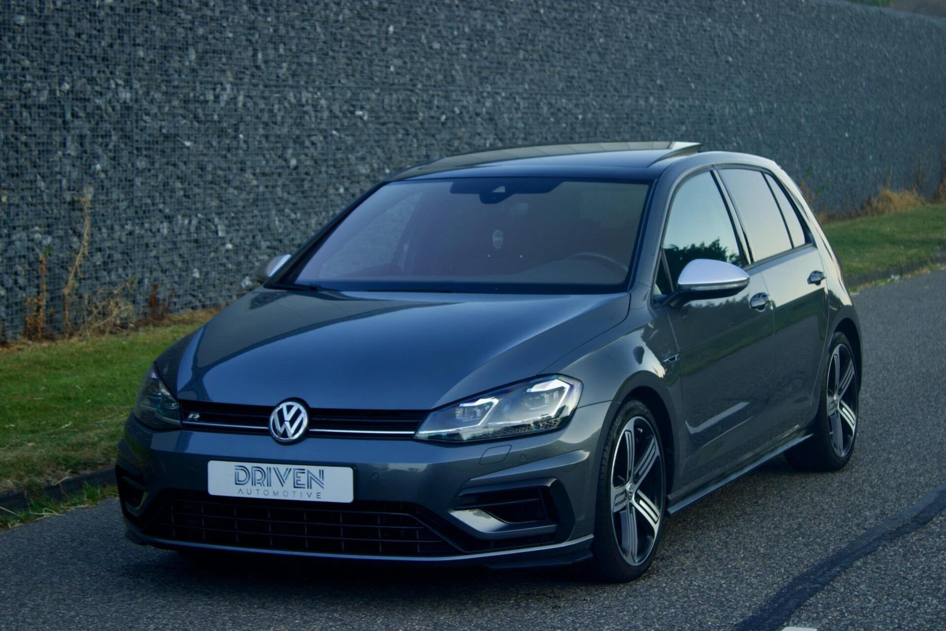 Volkswagen Golf 7.5 2.0 TSI R | Indium Grey - Pano - APR, Auto's, Volkswagen, Bedrijf, Te koop, Golf, 4x4, ABS, Achteruitrijcamera