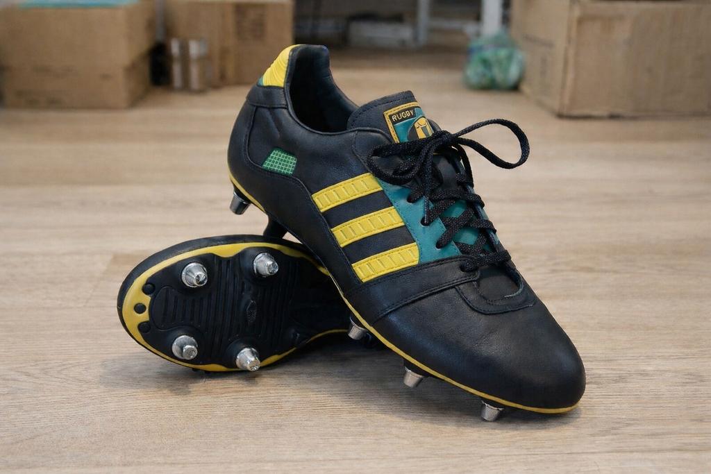 Rugby schoenen mt 12, Sport en Fitness, Rugby, Ophalen of Verzenden, Zo goed als nieuw, Schoenen