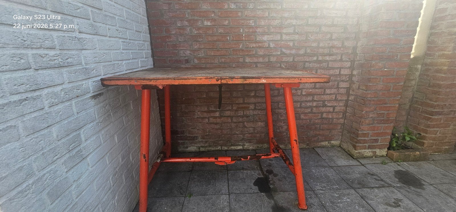 Robuuste Inklapbare Werkbank / Werktafel (Stevig Stalen Fram, Ophalen, Gebruikt, 70 tot 120 cm, Inklapbaar