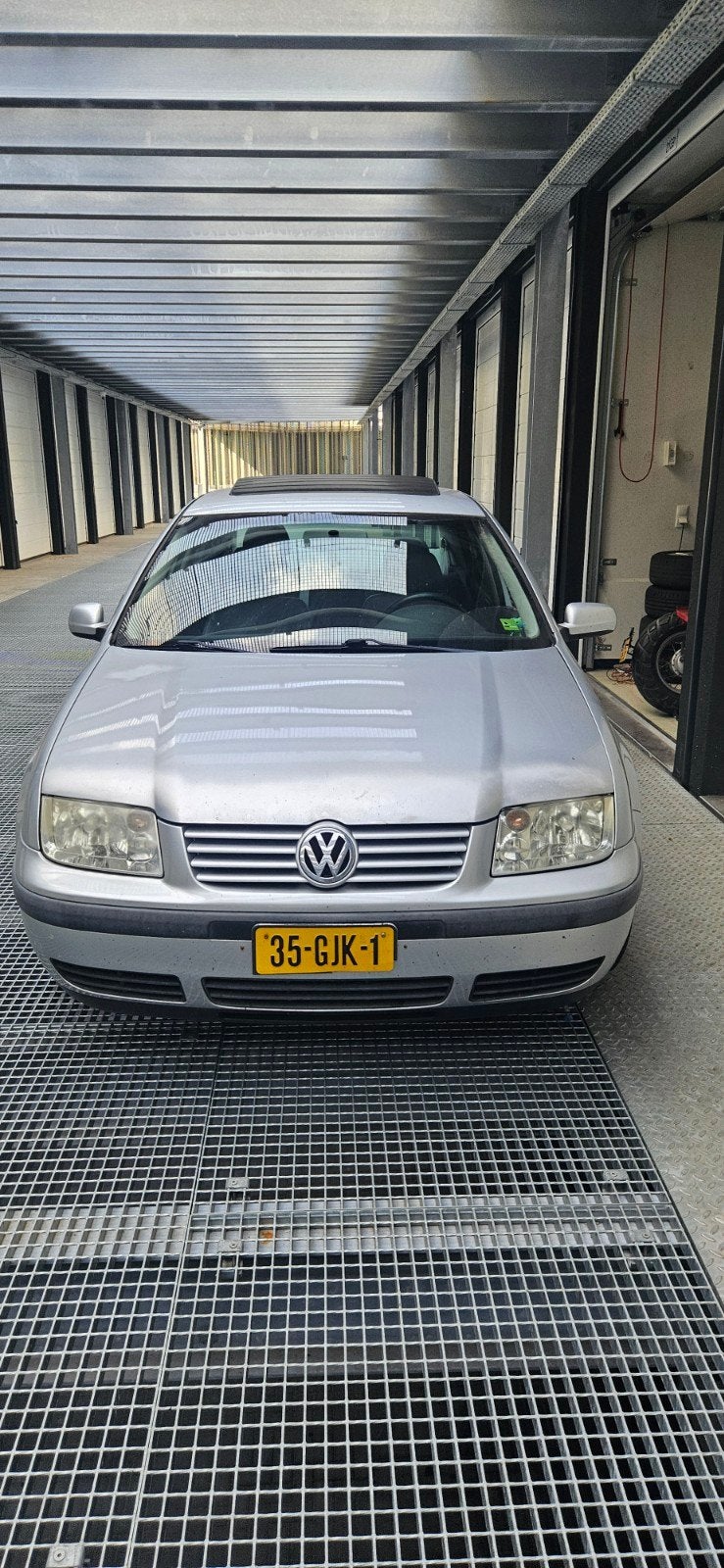 Volkswagen Jetta 2002 Grijs