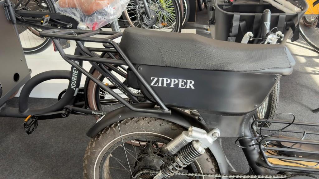 Diablo Zipper Fatbike E-Bike MAT ZWART FIETS FACTORY, Fietsen en Brommers, Ophalen of Verzenden, Zo goed als nieuw, 50 km per accu of meer