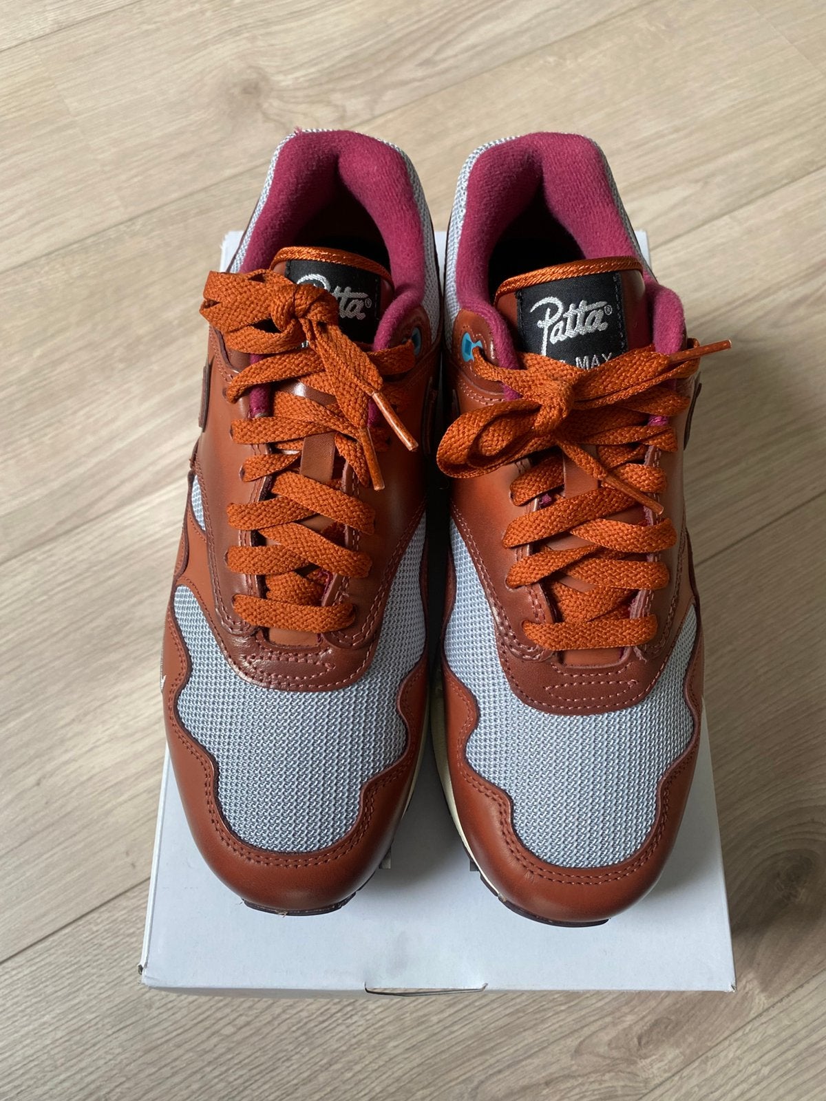 Nike air max 1 ( maat 40 ), Bruin, Nieuw, Ophalen of Verzenden, Sneakers of Gympen