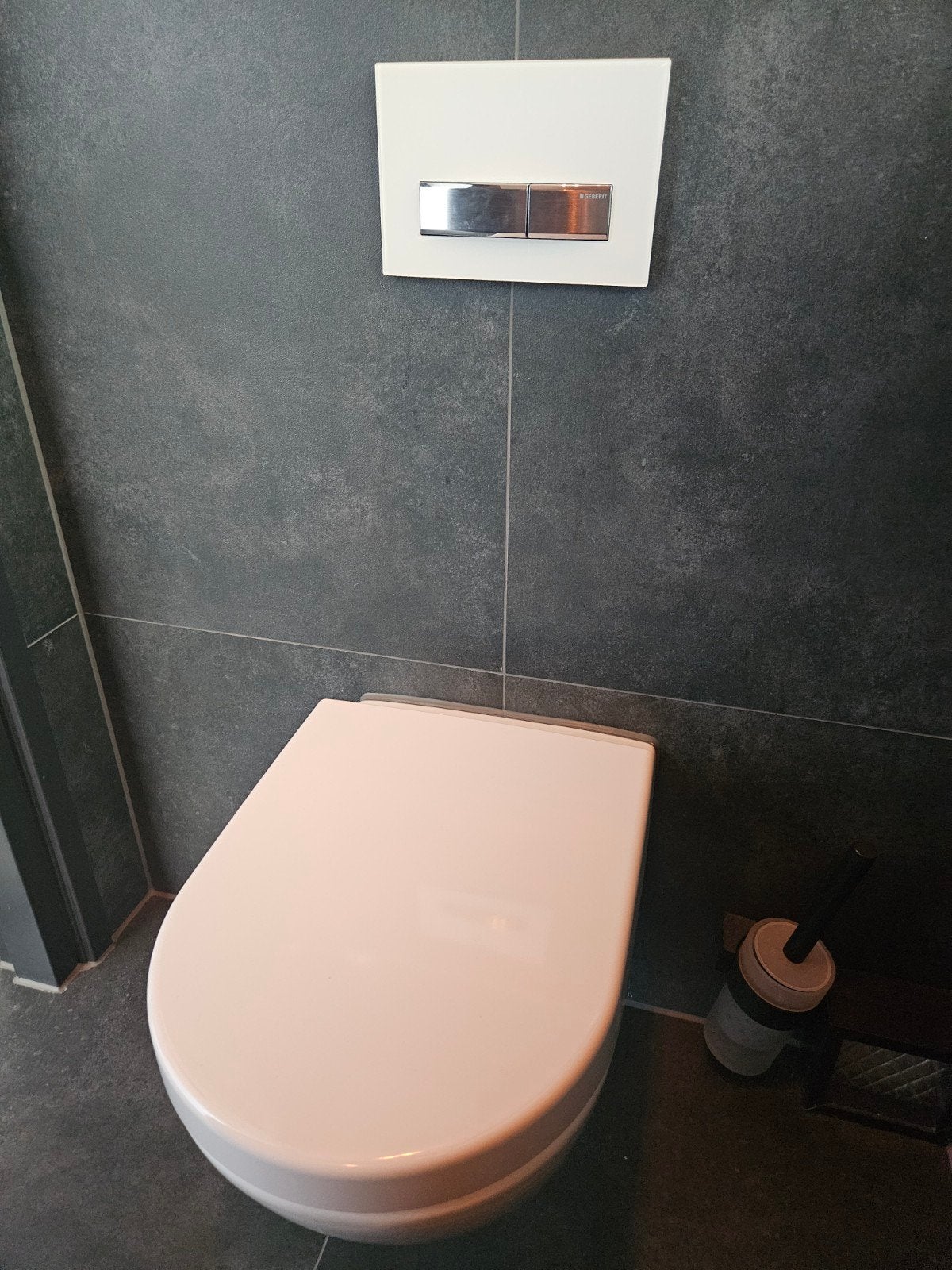 Complete WC-inrichting Villeroy & Boch met wastafel, Ophalen, Zo goed als nieuw, Steen, Toilet