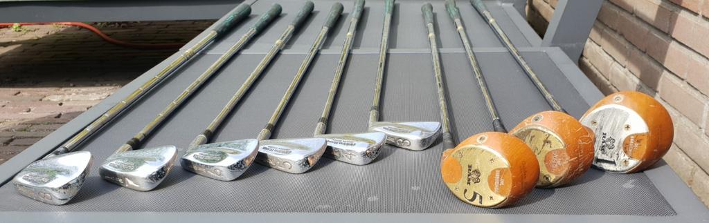 Golfset heren rechtshandig 13 delig, Spalding tas, 25 ballen, Sport en Fitness, Golf, Ophalen, Gebruikt, Set