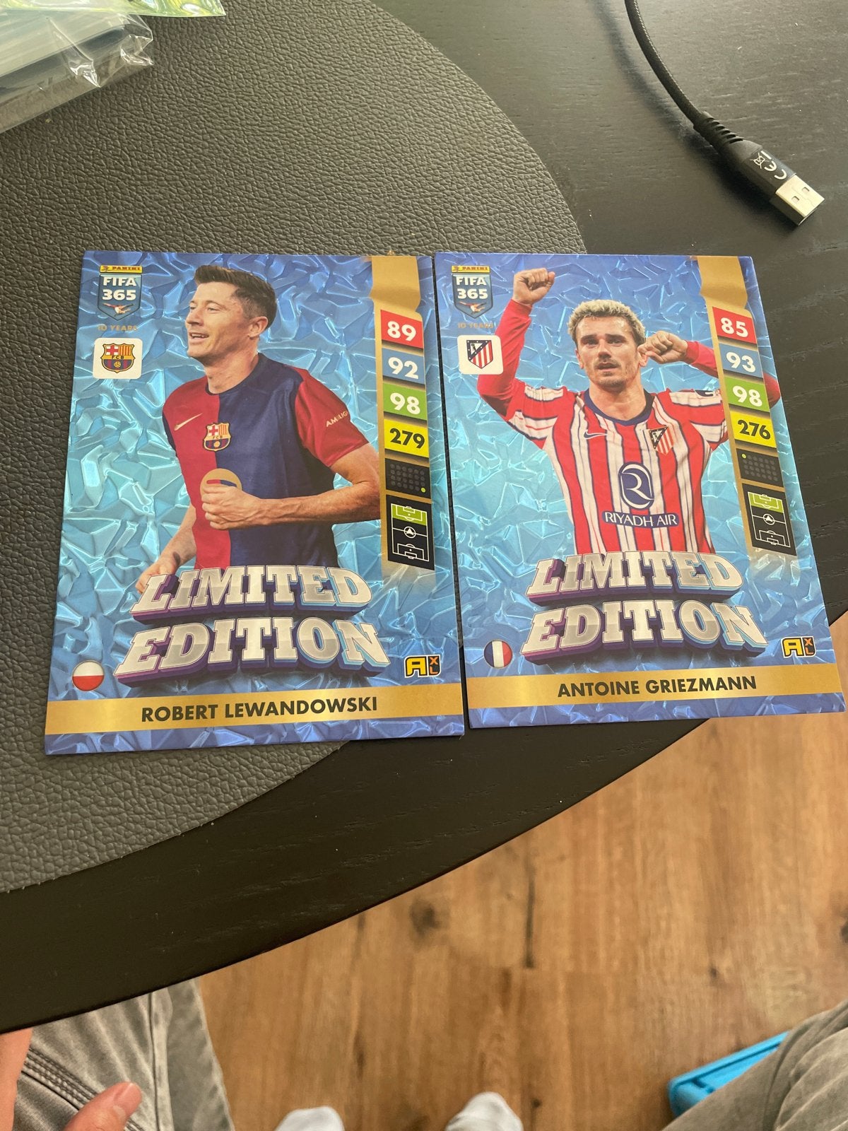 FIFA 365 Limited Edition Lewandowski & Griezmann kaarten, Ophalen of Verzenden, Zo goed als nieuw, Buitenlandse clubs, Spelerskaart
