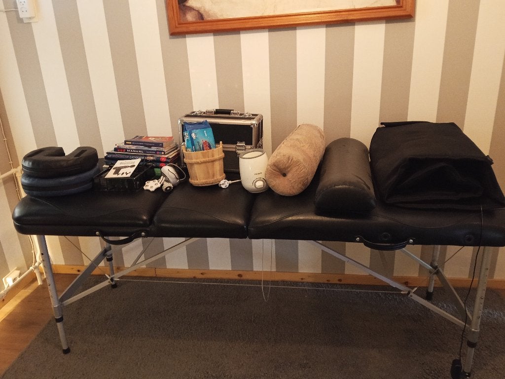 Massage tafel + toebehoren, Sport en Fitness, Massageproducten, Ophalen, Gebruikt, Massagetafel