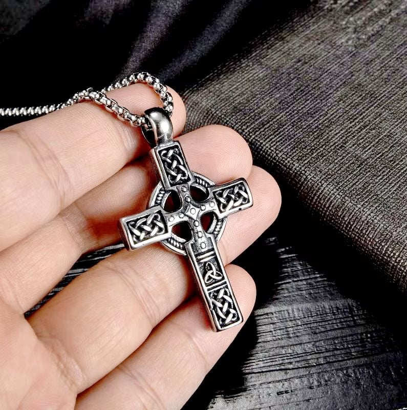 Roestvrij Stalen Keltisch Kruis Ketting, Verzenden, Nieuw, Zilver, Overige materialen