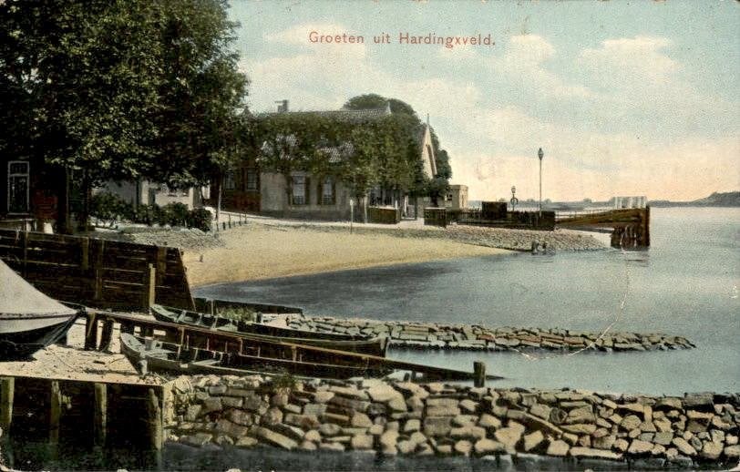Hardingxveld - Kaai met boten - Groeten uit, Ophalen of Verzenden, Voor 1920, Gelopen, Zuid-Holland