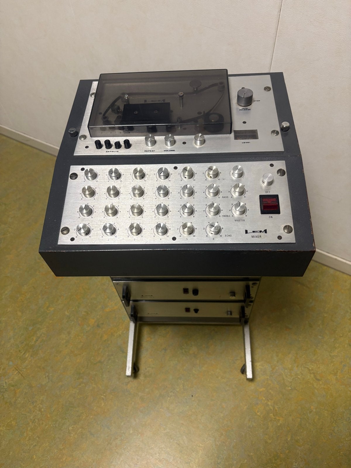 LEM BABY Analoge powered mixer met Echo Tape Delay, Ophalen, Gebruikt, Delay of Echo