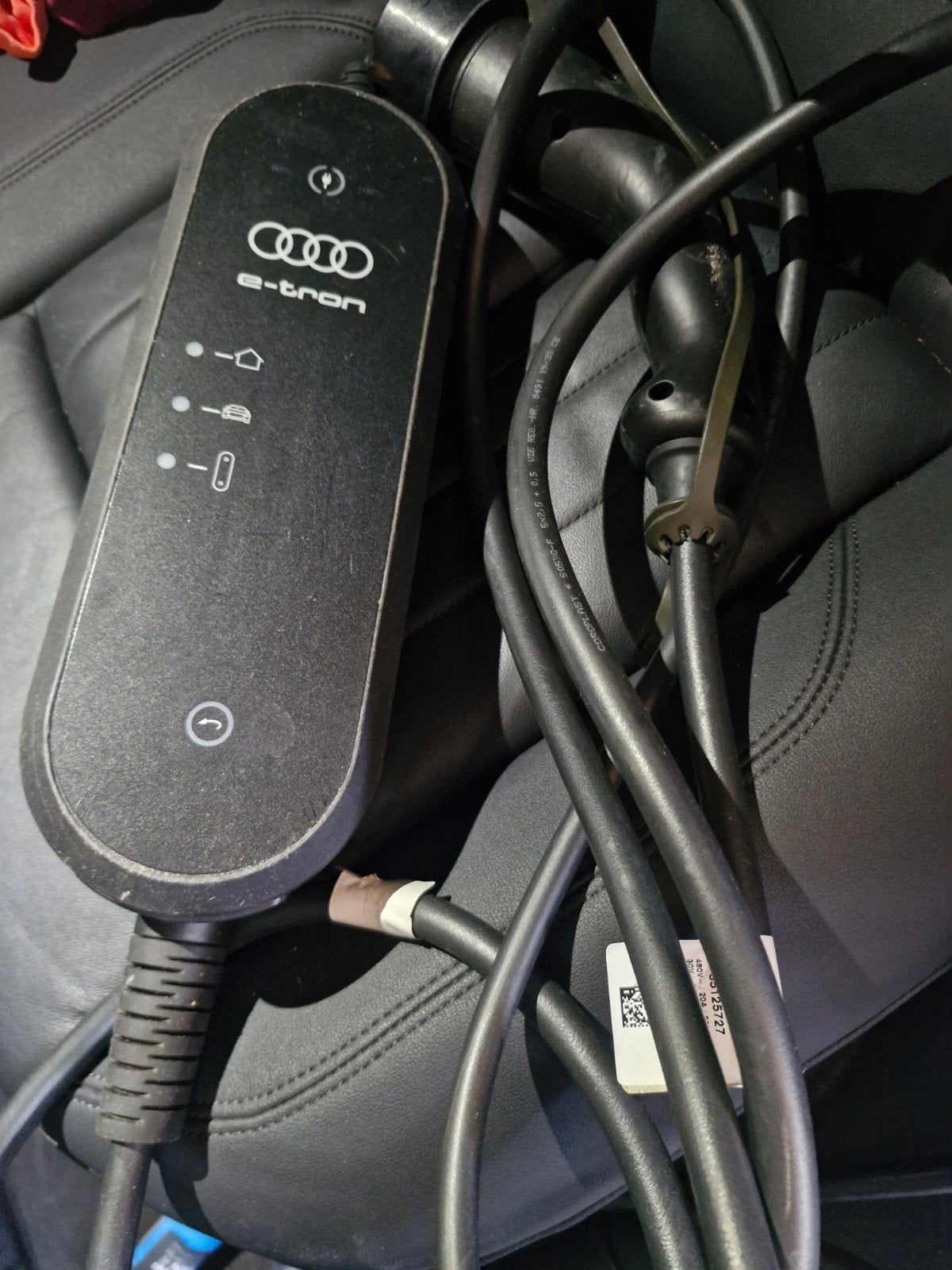perfect werkende audi oplader voor thuis, Ophalen of Verzenden, Laadkabel
