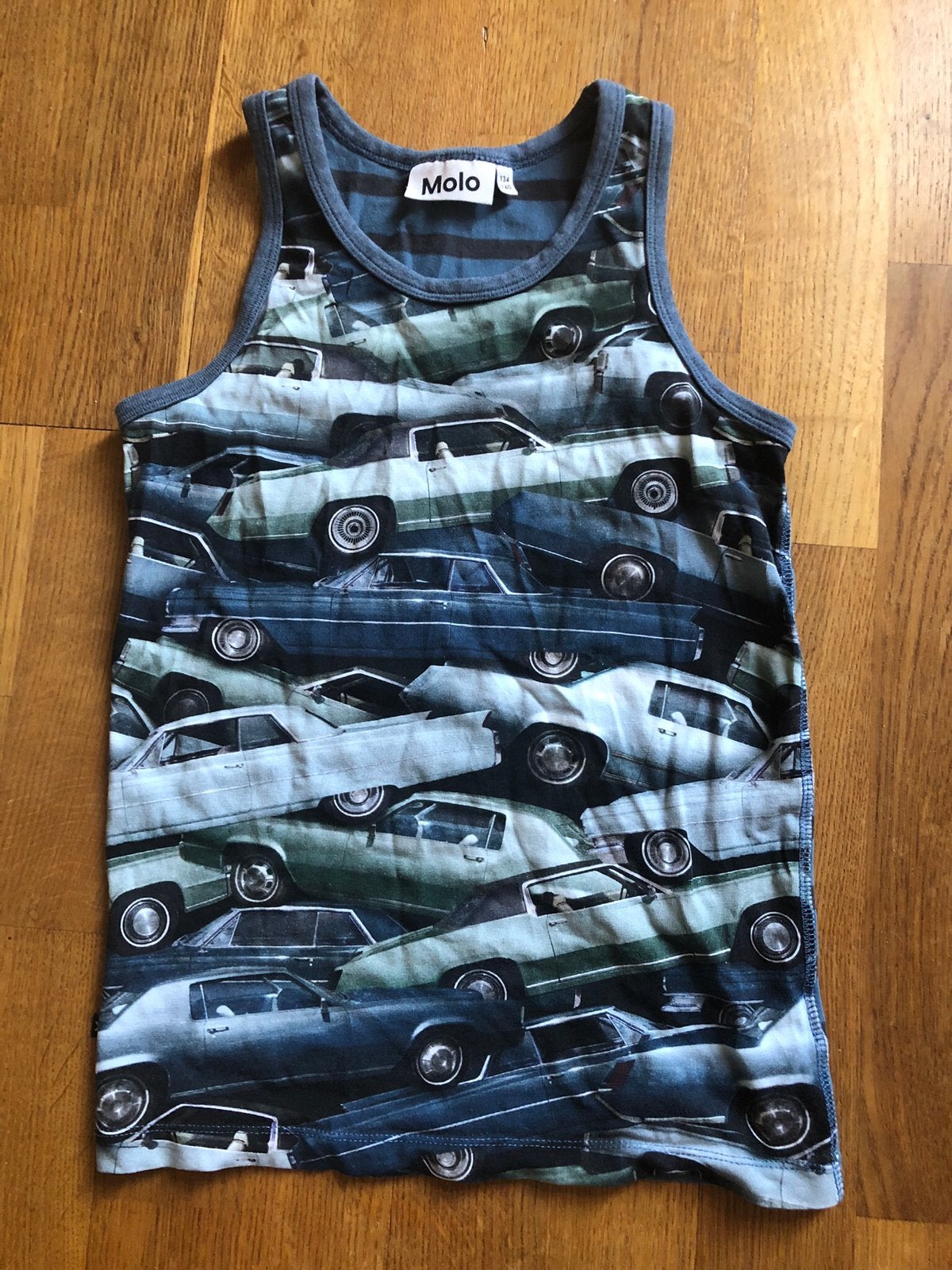 Top singlet Molo 134 140, Kinderen en Baby's, Kinderkleding | Maat 134, Ophalen of Verzenden, Zo goed als nieuw, Jongen, Shirt of Longsleeve