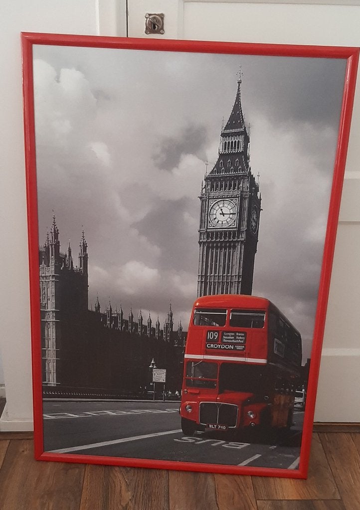 2x poster ingelijst Parijs – Londen, Ophalen, Zo goed als nieuw, Foto of Poster, 75 – 100