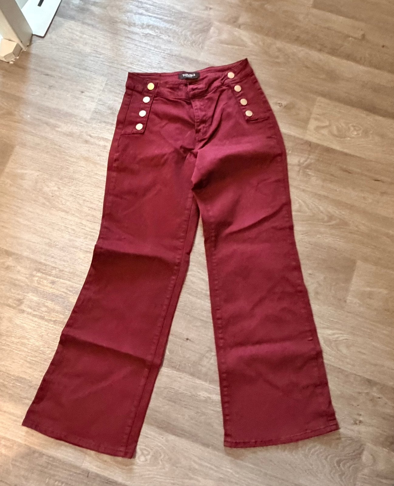 Bordeaux rode jeans Toxik, Maat 38/40 (M), Ophalen of Verzenden, Zo goed als nieuw, Lang