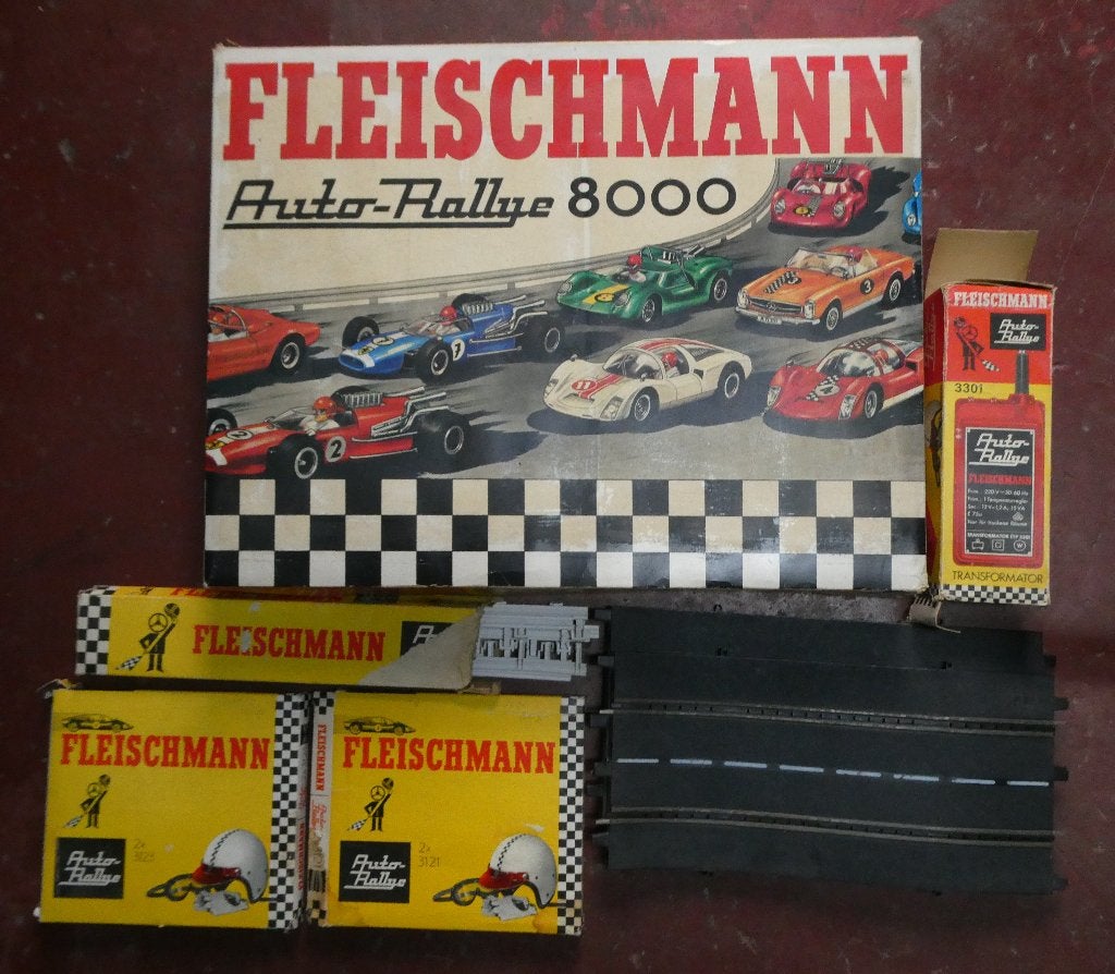 Fleischmann Racebaan set Auto Rallye 8000 met extra's, Fleischmann, Zelf te bouwen, Ophalen of Verzenden, Elektrisch