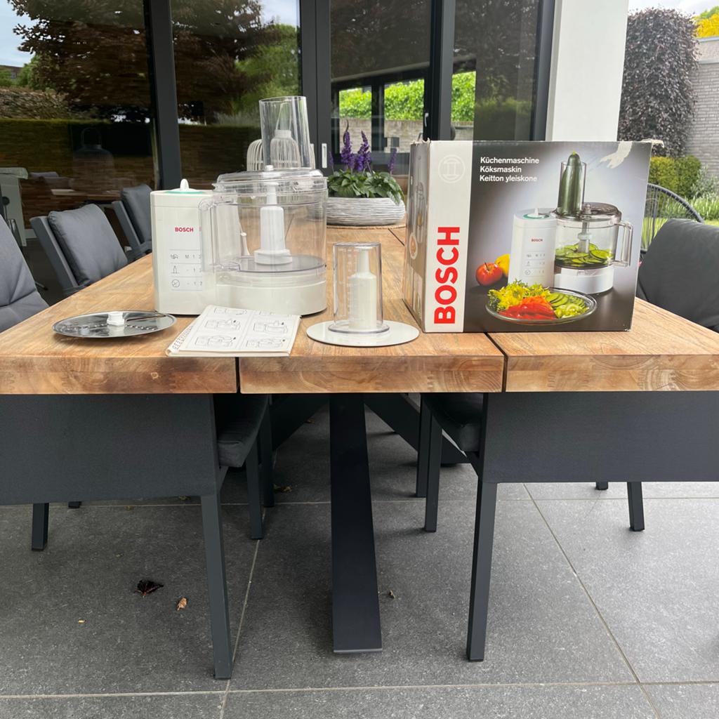 Bosch Keukenmachine - helemaal nieuw met doos, Ophalen of Verzenden, Nieuw, Aluminium