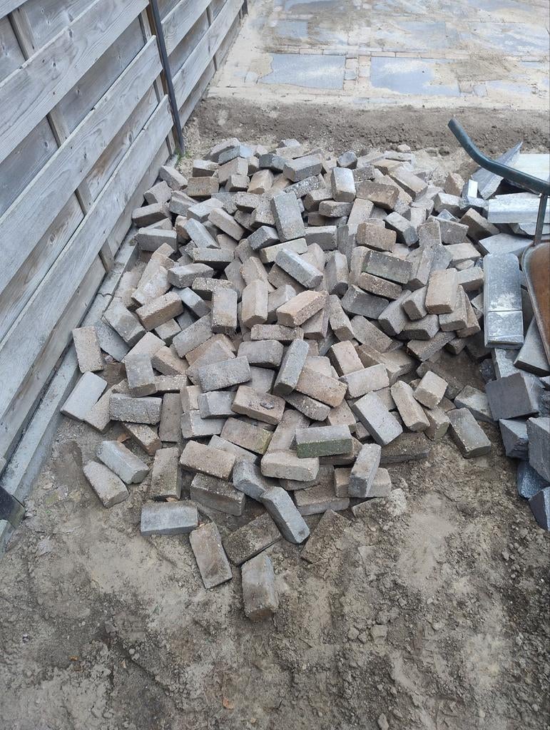 Gebruikte straatstenen/klinkers voor tuin of oprit, Doe-het-zelf en Verbouw, Tegels, Ophalen, Overige materialen, Gebruikt, Overige typen
