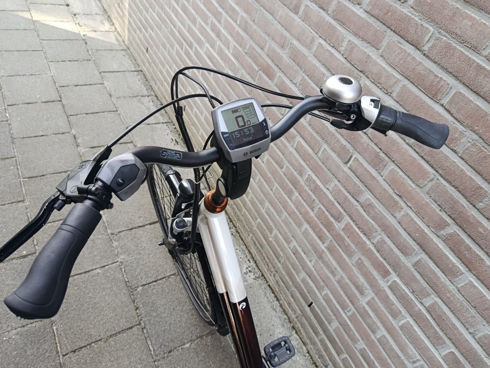 Foto 4 van elektrische fiets batavus Bosch middenmotor 
28 inch
frame h