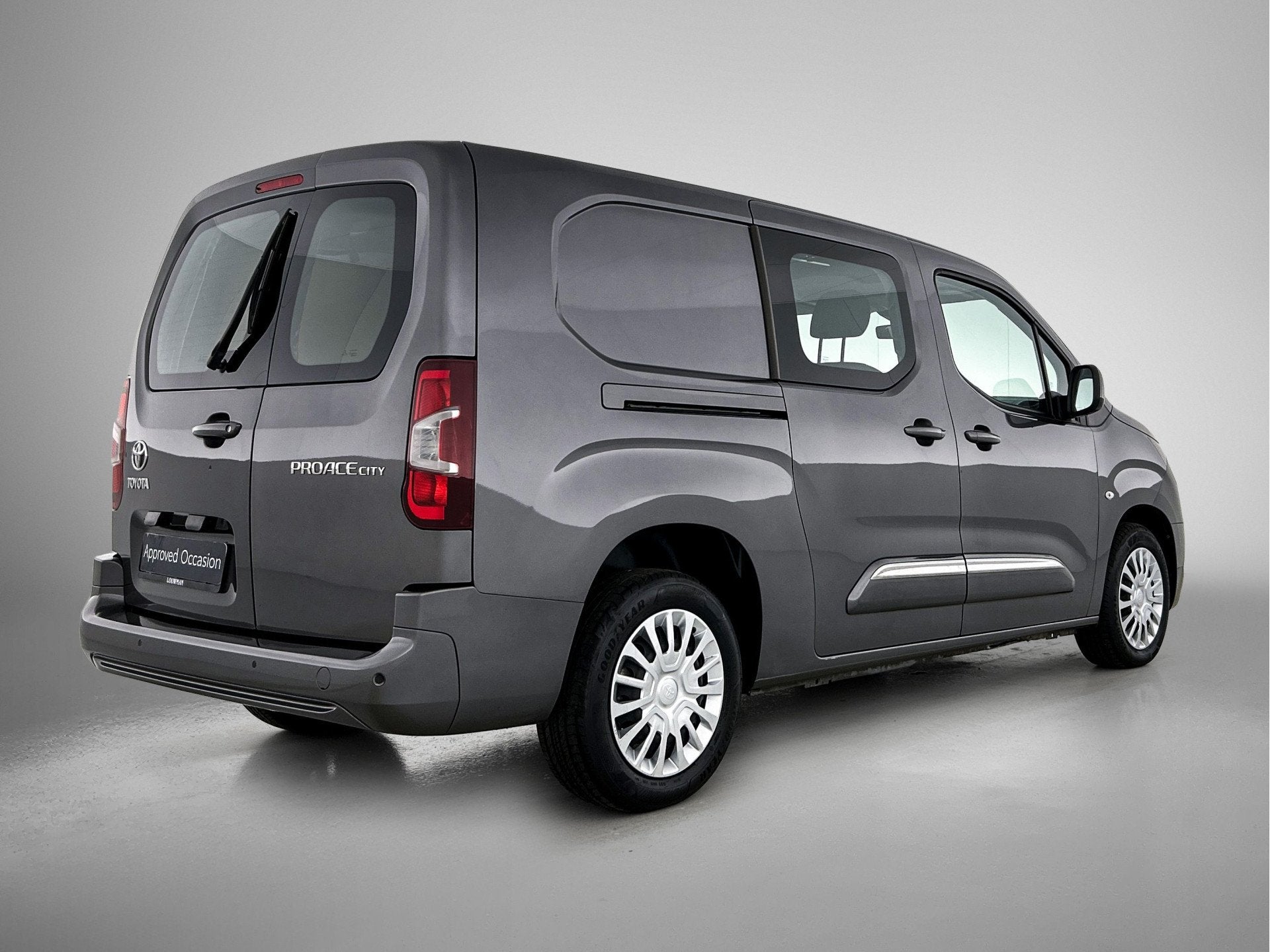 Toyota PROACE CITY 1.2 Turbo Live Long Automaat 5 ZITS | BTW, 12 maanden, Stof, Zwart, 14 km/l