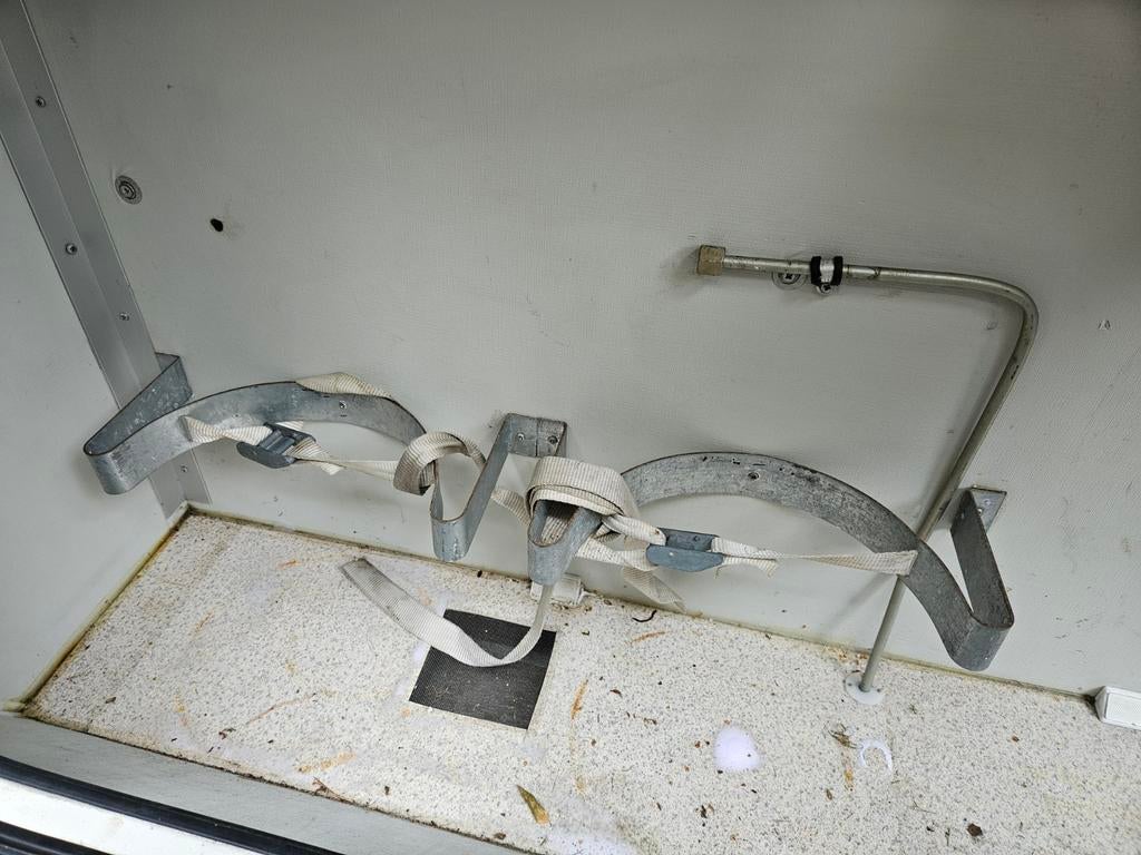 Beugel voor gasfles caravan (kip compact kk37), Caravans en Kamperen, Caravan accessoires, Ophalen