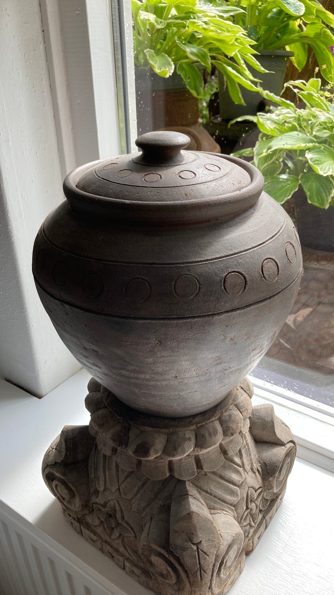 Stenen pot met deksel, Ophalen of Verzenden, Zo goed als nieuw, Met deksel