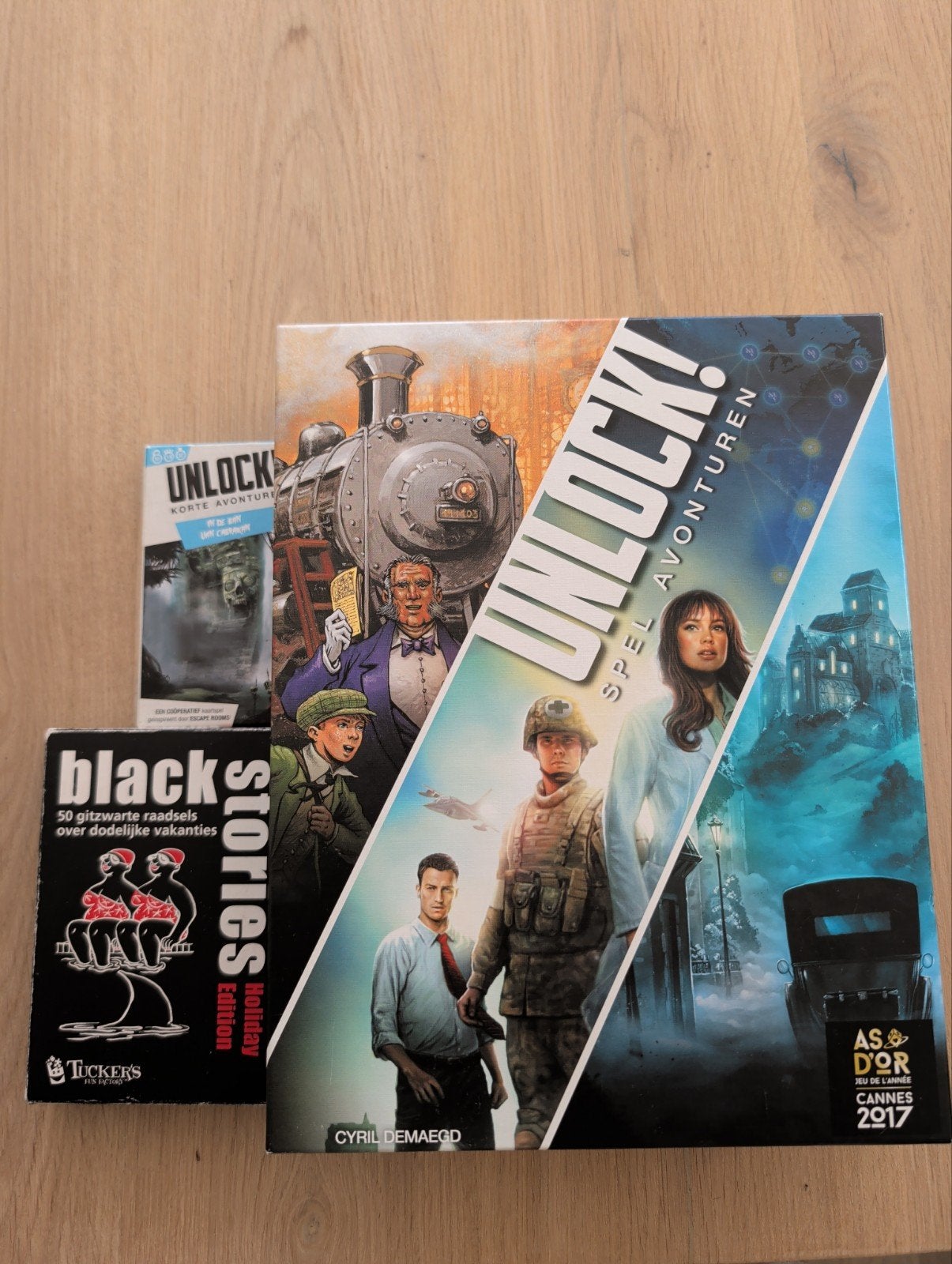 3 Spellen: Unlock! Avonturen, Korte Verhalen & Black Stories, Een of twee spelers, Ophalen of Verzenden, Gebruikt
