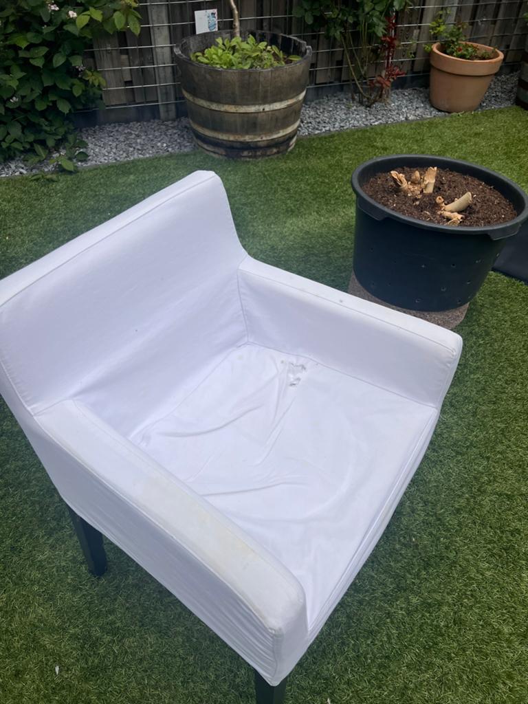 Witte fauteuil / slaapkamerstoel – gratis af te halen, Huis en Inrichting, Stoelen, Ophalen, Gebruikt, Wit, Eén