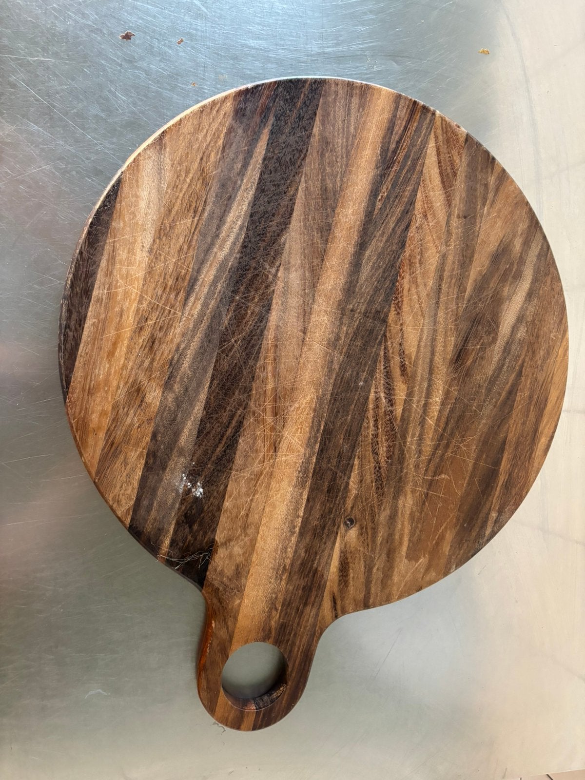 Grote ronde donkerhouten borrelplank – Ø 47,5 cm, Ophalen