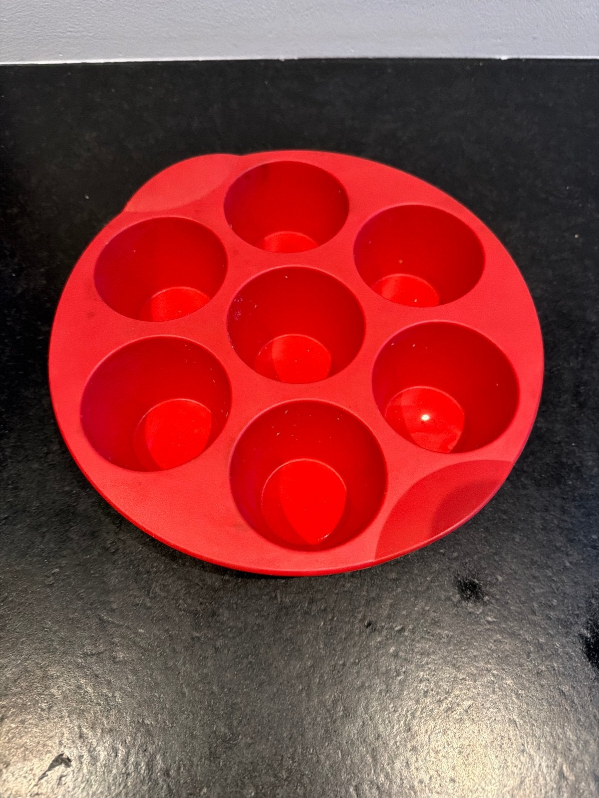 Tupperware Muffinvorm Rood - 7 Cupcakes, Gebruikt, Overige typen, Ophalen of Verzenden, Vaatwasserbestendig