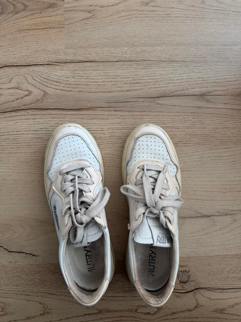 Autry sneakers, Ophalen of Verzenden, Zo goed als nieuw, Schoenen