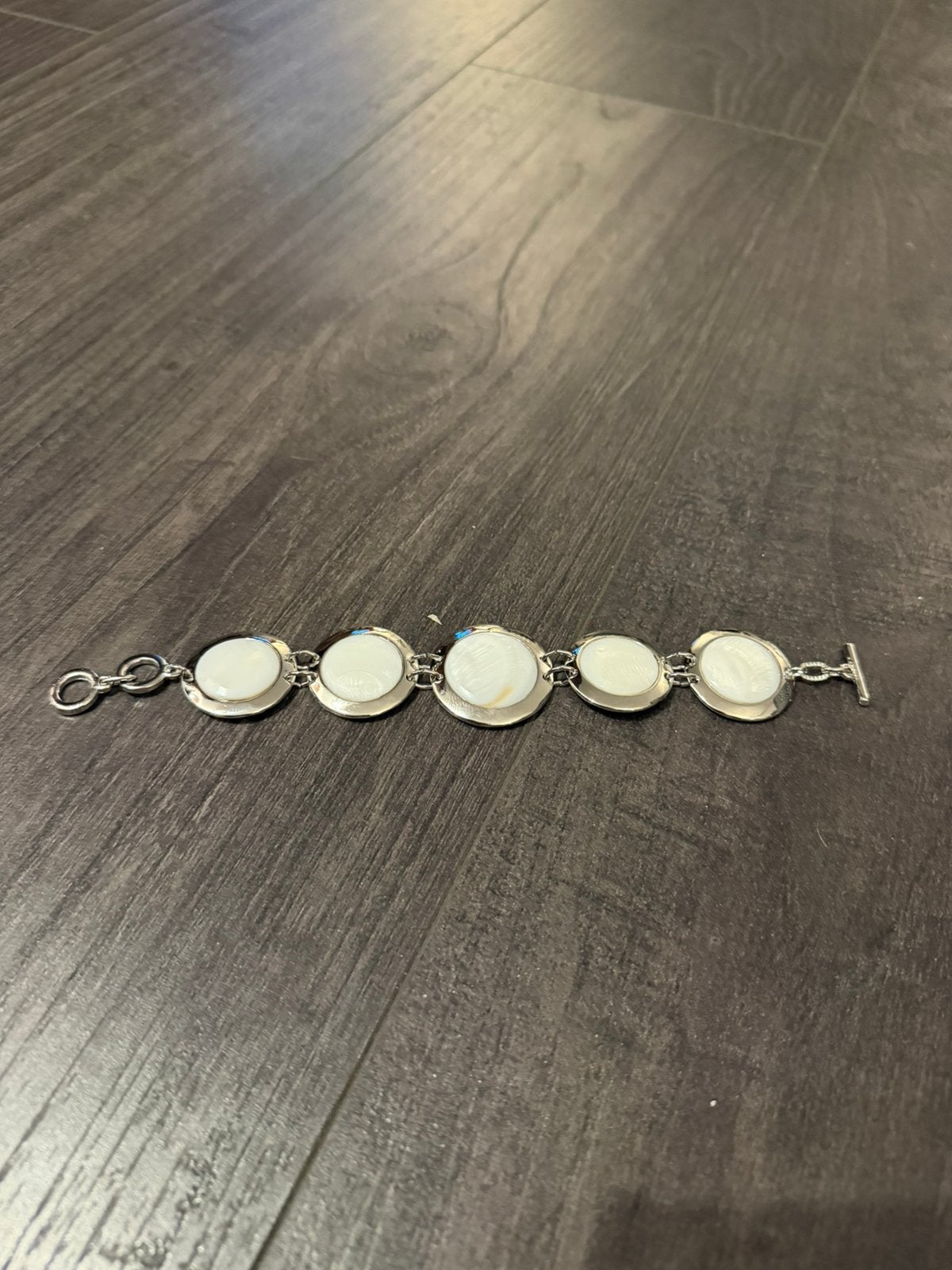 Partij 6 stuks mooie witte armbanden A1/1, Ophalen of Verzenden, Nieuw, Overige kleuren, Overige materialen
