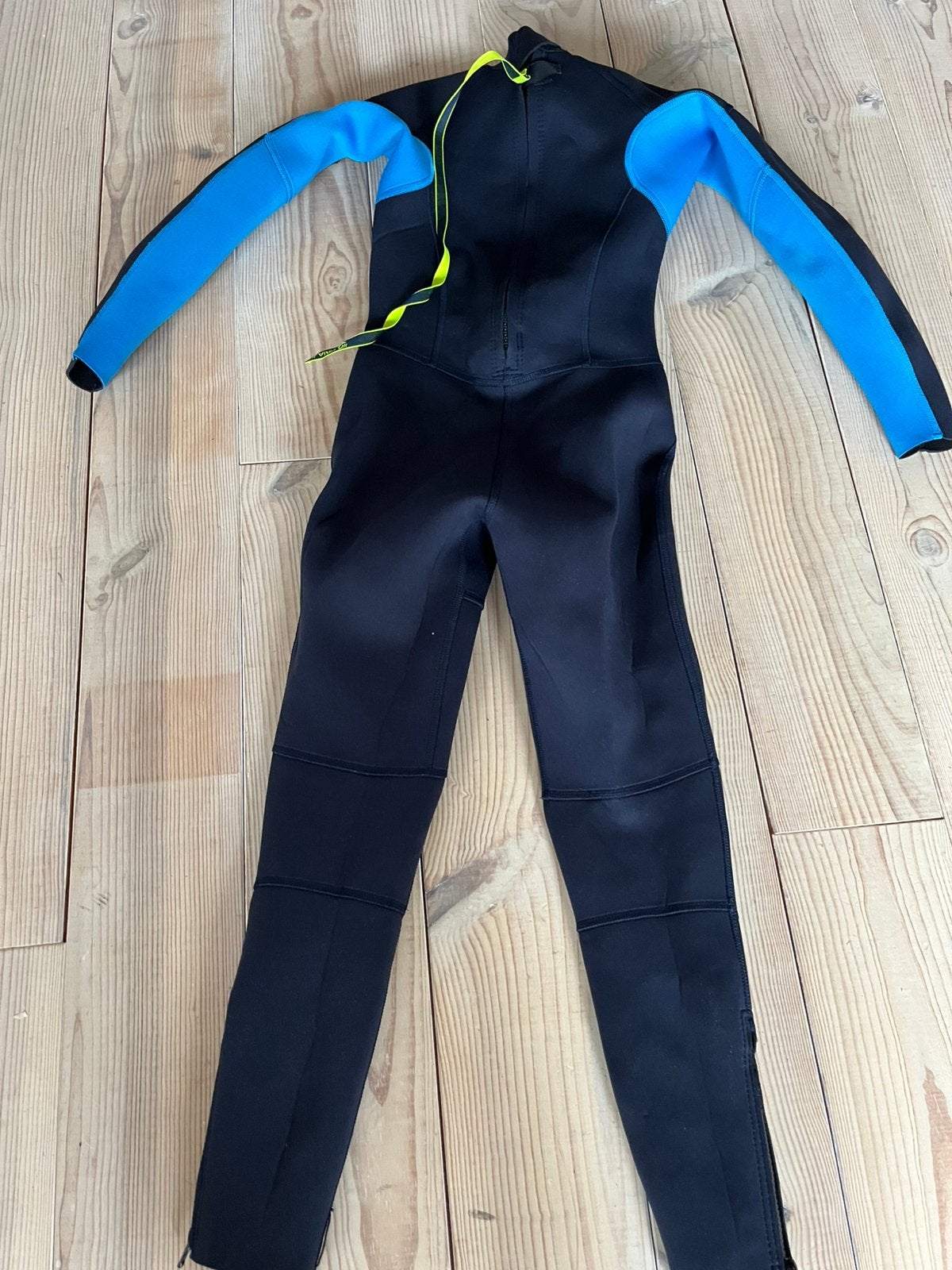 Kinderwetsuit maat 140 3/2mm, Watersport en Boten, Watersportkleding, Ophalen of Verzenden, Zo goed als nieuw, Kind, Wetsuit
