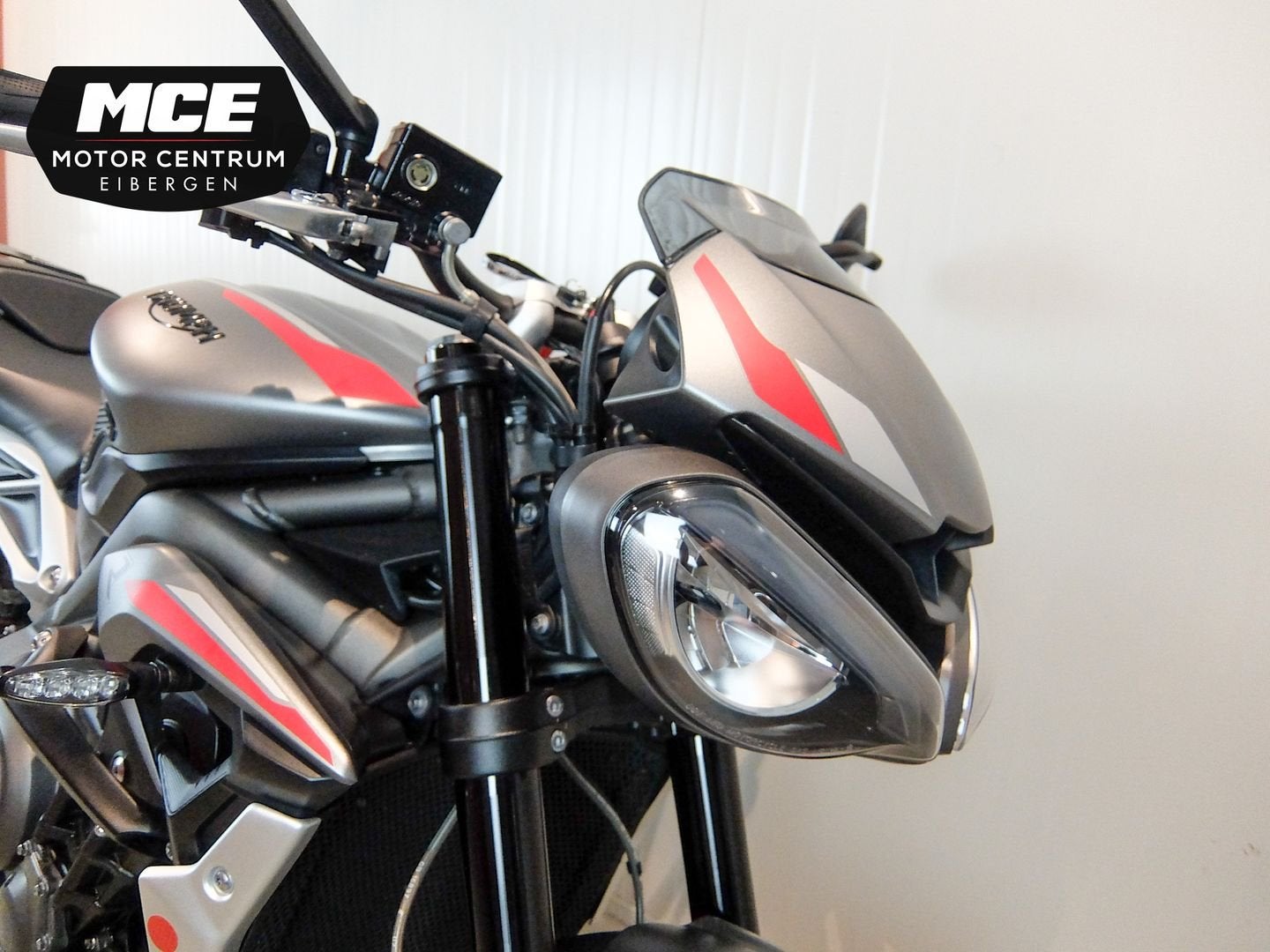 TRIUMPH STREET TRIPLE 765 R (bj 2022), Motorrijbewijs A, Bedrijf, Onbekend, Onbekend