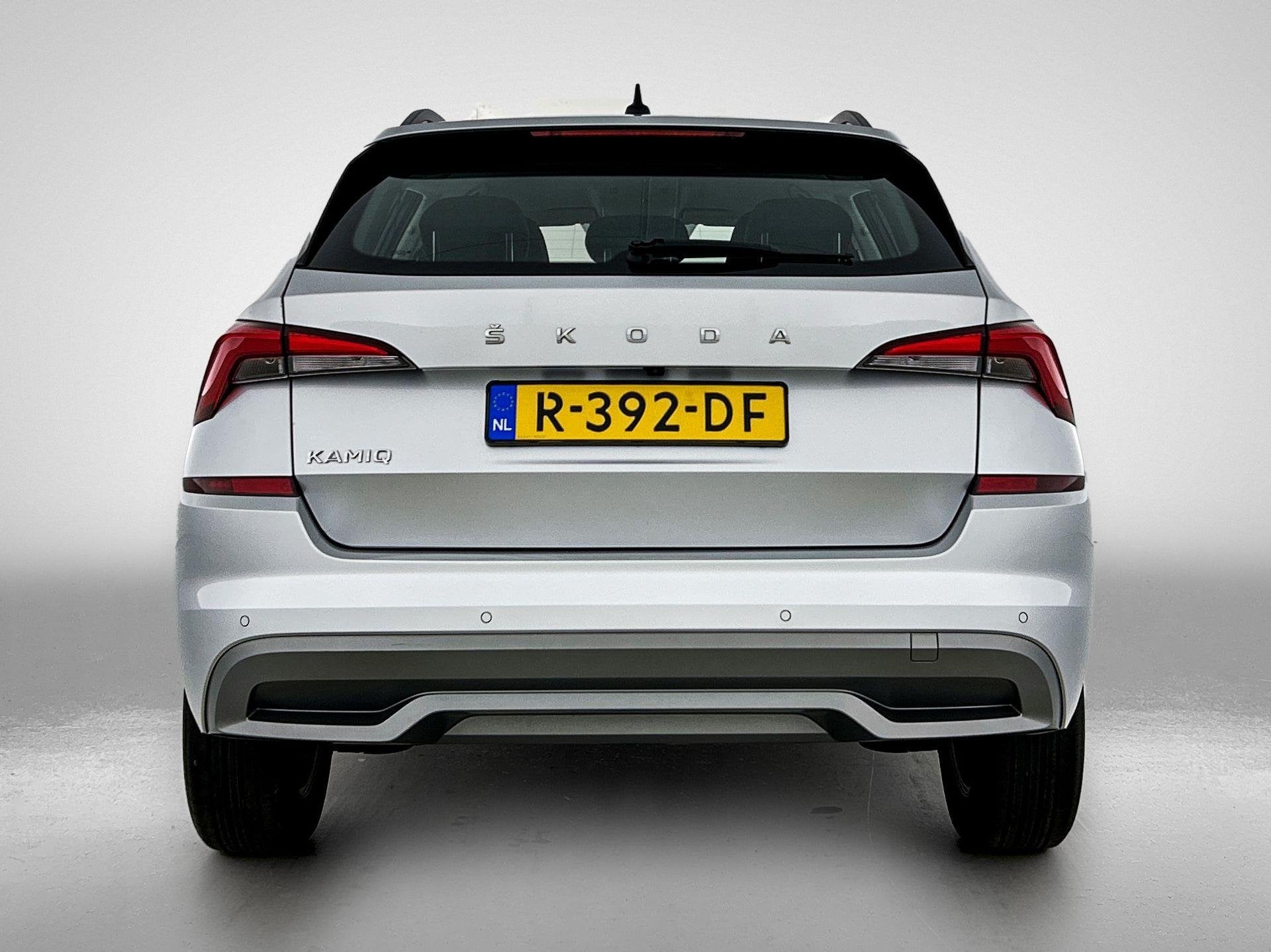 Skoda Kamiq 1.0 TSI Business Edition | STOELVERWARMING | ACH, Auto's, Voorwielaandrijving, 12 maanden, Gebruikt, 49 €/maand