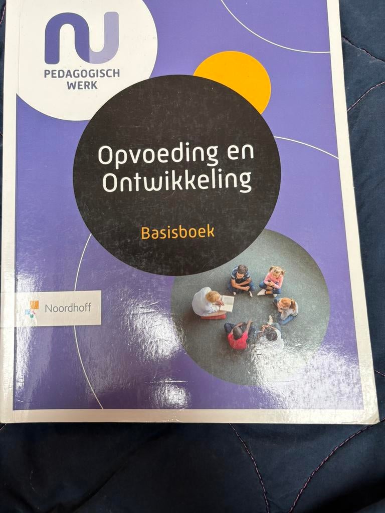 Opvoeding en ontwikkeling basisboek, Boeken, Ophalen of Verzenden, Nieuw, Overige niveaus
