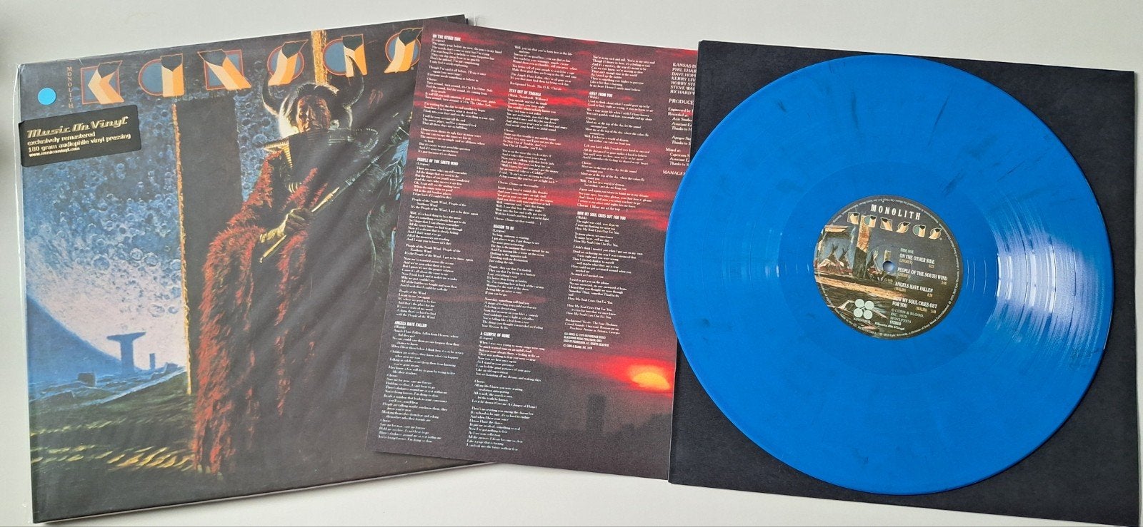 Kansas Monolith Numbered edition blauw vinyl, Cd's en Dvd's, Vinyl | Rock, LP, Progressive Rock, Verzenden, Colored vinyl